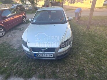 Volvo C30 2.0d (može zamena), 3.500 €, 2009. Hečbek, Dizel | 1997 cm3, 275.000 km, 100kW (136 KS), Manuelni 6 brzina, 2/3 vrata, 4 sedišta, Čurug