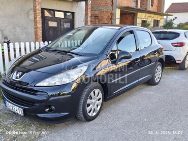 Peugeot 207 , 2.700 €, 2008. Hečbek, Benzin | 1360 cm3, 253.654 km, 65kW (88 KS), Manuelni 5 brzina, 4/5 vrata, 5 sedišta, Šabac