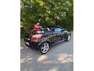 Opel Tigra  (može zamena), 2.700 €, 2004. Kabriolet/Roadster, Benzin + Gas (TNG) | 1796 cm3, 200.000 km, 92kW (125 KS), Manuelni 5 brzina, 2/3 vrata, 2 sedišta, Beograd