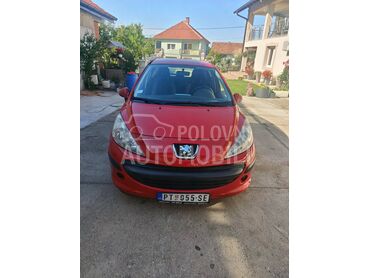 Peugeot 207 , 3.550 €, 2008. Hečbek, Benzin | 1360 cm3, 168.400 km, 65kW (88 KS), Manuelni 5 brzina, 4/5 vrata, 5 sedišta, Petrovac na Mlavi