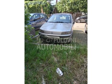 Fiat Punto , Po dogovoru, 2001. Limuzina, Benzin | 1200 cm3, 240.000 km, 44kW (60 KS), Manuelni 5 brzina, 4/5 vrata, 5 sedišta, Leskovac