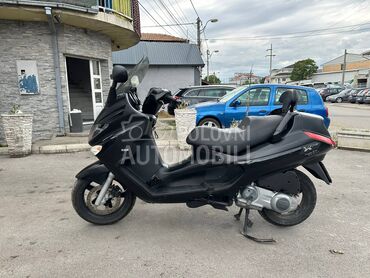 Piaggio X EVO 125, 2.000 €, 2014. , 125 cm3, 16.321 km, 11kW (15 KS), Scooter, Zemun