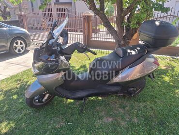 Aprilia Atlantic 250 (može zamena), 1.550 €, 2005. , 244 cm3, 34.000 km, 16kW (22 KS), Scooter, Šabac