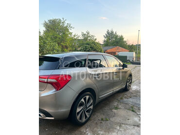 Citroen DS5 2.0, 7.700 €, 2014. Hečbek, Dizel | 1997 cm3, 248.000 km, 120kW (163 KS), Manuelni 6 brzina, 4/5 vrata, 5 sedišta, Novi Sad