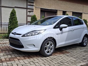 Ford Fiesta 1.2 B SERVKNJIGA, 3.950 €, 2010. Hečbek, Benzin | 1242 cm3, 187.000 km, 60kW (82 KS), Manuelni 5 brzina, 4/5 vrata, 5 sedišta, Ugrinovci