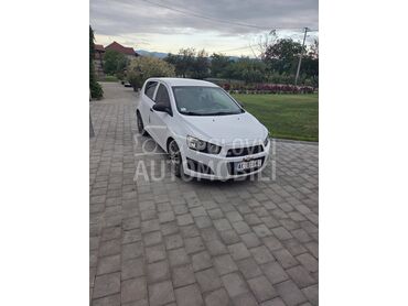 Chevrolet Aveo , 2.700 €, 2012. Hečbek, Benzin + Gas (TNG) | 1229 cm3, 191.000 km, 51kW (69 KS), Manuelni 5 brzina, 4/5 vrata, 5 sedišta, Vitkovo