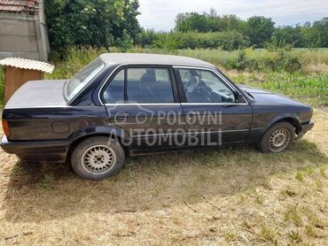 BMW 318 1.8m10, 1.350 €, 1988. Limuzina, Benzin + Gas (TNG) | 1800 cm3, 300.000 km, 77kW (105 KS), Manuelni 5 brzina, 4/5 vrata, 5 sedišta, Zrenjanin