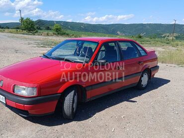 Volkswagen Passat B3 , 400 €, 1991. Limuzina, Benzin + Gas (TNG) | 1800 cm3, 355.000 km, 66kW (90 KS), Manuelni 5 brzina, 4/5 vrata, 5 sedišta, Gamzigrad