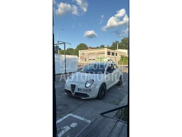 Alfa Romeo MiTo 1.4 T Jet (može zamena), 5.200 €, 2009. Kupe, Benzin | 1368 cm3, 20.430 km, 114kW (155 KS), Manuelni 6 brzina, 2/3 vrata, 4 sedišta, Beograd