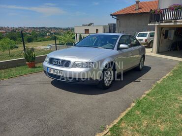 Audi A4 2.0, 2.700 €, 2001. Limuzina, Benzin + Gas (TNG) | 1984 cm3, 264.000 km, 96kW (131 KS), Automatski / poluautomatski, 4/5 vrata, 5 sedišta, Kumodraž