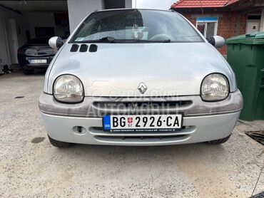Renault Twingo , 1.450 €, 2001. Hečbek, Benzin | 1149 cm3, 108.500 km, 55kW (75 KS), Automatski / poluautomatski, 2/3 vrata, 4 sedišta, Beograd