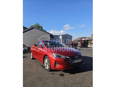 Hyundai Elantra 1.6, 13.400 €, 2019. Limuzina, Benzin | 1600 cm3, 75.000 km, 94kW (128 KS), Manuelni 6 brzina, 4/5 vrata, 5 sedišta, Beograd