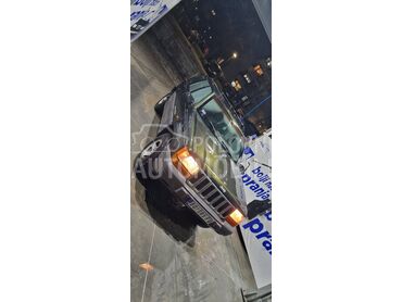 Jeep Grand Cherokee , 2.600 €, 1996. Džip/SUV, Dizel | 2499 cm3, 401.163 km, 85kW (116 KS), Manuelni 5 brzina, 4/5 vrata, 5 sedišta, Bor
