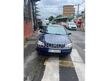 Opel Astra G  (može zamena), 1.000 €, 2008. Limuzina, Benzin | 1389 cm3, 300.000 km, 66kW (90 KS), Manuelni 5 brzina, 4/5 vrata, 5 sedišta, Beograd