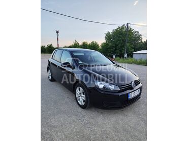 Volkswagen Golf 6 1.6 TDI 2012god (može zamena), 6.000 €, 2012. Hečbek, Dizel | 1598 cm3, 319.260 km, 77kW (105 KS), Manuelni 5 brzina, 4/5 vrata, 5 sedišta, Leskovac