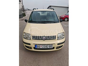 Fiat Panda 1.2 Metan, 2.800 €, 2009. Hečbek, Benzin + Metan (CNG) | 1242 cm3, 224.000 km, 44kW (60 KS), Manuelni 5 brzina, 4/5 vrata, 5 sedišta, Novi Beograd
