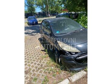 Peugeot 207 1.4 HDI, 1.100 €, 2006. Hečbek, Dizel | 1398 cm3, 210.000 km, 50kW (68 KS), Manuelni 5 brzina, 2/3 vrata, 5 sedišta, Beograd