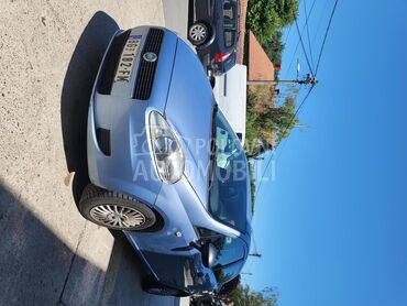 Fiat Grande Punto 1.2 Active, 1.500 €, 2006. Hečbek, Benzin | 1242 cm3, 160.000 km, 48kW (65 KS), Manuelni 5 brzina, 2/3 vrata, 5 sedišta, Beograd