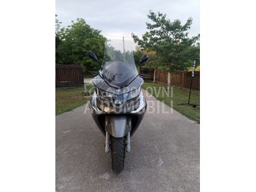 Piaggio X10, 3.100 €, 2012. , 330 cm3, 50.000 km, 25kW (34 KS), Scooter, Lazarevac