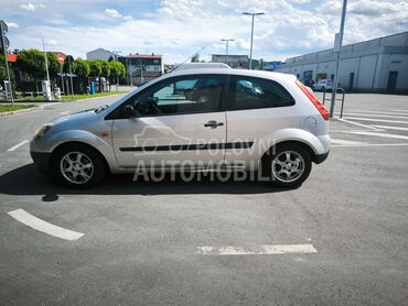 Ford Fiesta, 3.300 €, 2006. Hečbek, Benzin | 1388 cm3, 113.101 km, 59kW (80 KS), Manuelni 5 brzina, 2/3 vrata, 5 sedišta, Valjevo