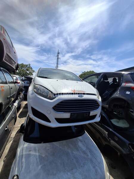 Ford Fiesta 2010 - kompletan auto u delovima