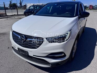 Opel Grandland X O.p.i.s, 8.800 €, 2018. Džip/SUV, Benzin | 1199 cm3, 147.000 km, 96kW (131 KS), Automatski / poluautomatski, 4/5 vrata, 5 sedišta, Novi Sad