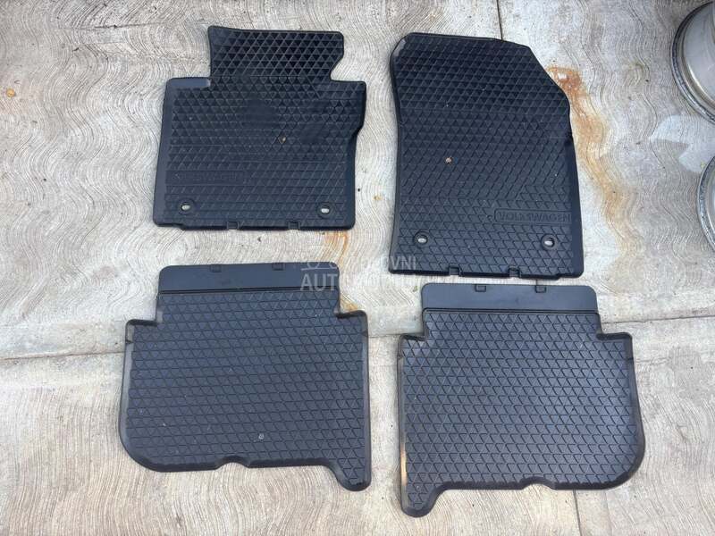 Fabričke patosnice za Volkswagen Touran