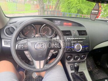 Mazda 3 (može zamena), 4.650 €, 2009. Hečbek, Dizel | 2184 cm3, 319.000 km, 110kW (150 KS), Manuelni 6 brzina, 4/5 vrata, 5 sedišta, Subotica
