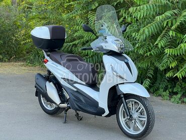 Piaggio Beverly 400 Hpe NOV, 5.850 €, 2023. , 400 cm3, 5.000 km, 26kW (35 KS), Scooter, Železnik