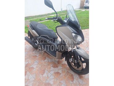 Yamaha X MAX 250R (može zamena), 2.750 €, 2012. , 249 cm3, 44.400 km, 15kW (20 KS), Scooter, Novi Sad