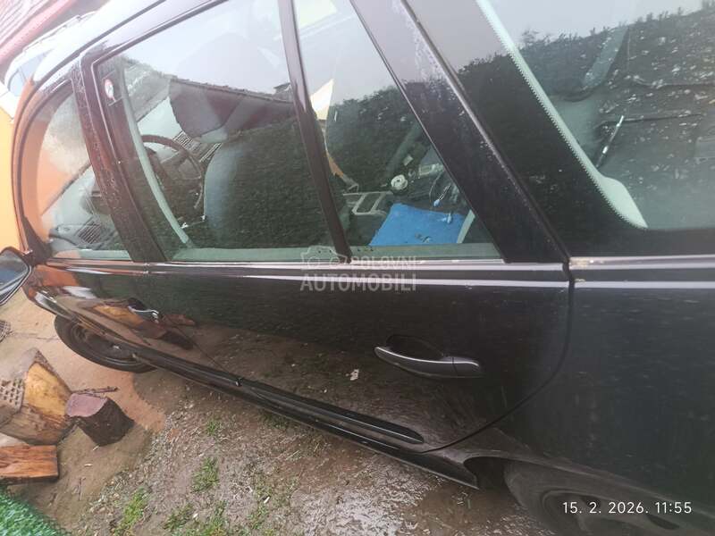 Škoda Fabia JEDAN - kompletan auto u delovima