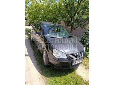 Volkswagen Polo 1.2 (može zamena), 2.000 €, 2005. Limuzina, Benzin | 1190 cm3, 240.000 km, 44kW (60 KS), Manuelni 5 brzina, 4/5 vrata, 5 sedišta, Novi Bečej