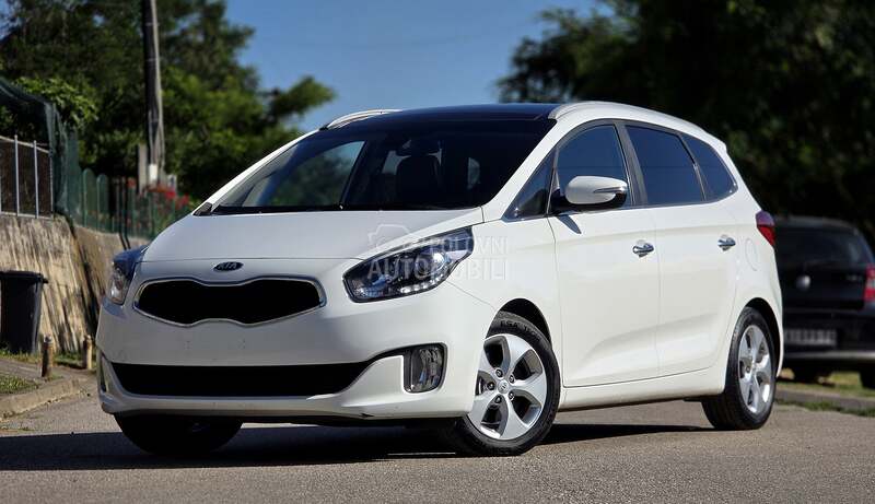 Kia Carens 2017 photo 3