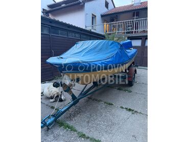 Elan 400 GT, 2.990 €, 1986. , Gliser, Kompozitna vlakna, Dužina: 4 m, Širina: 2 m, Visina: 1 m, Beograd