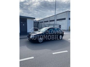 Audi A3 1,6, 2.300 €, 2003. Hečbek, Benzin | 1595 cm3, 256.897 km, 75kW (102 KS), Manuelni 5 brzina, 4/5 vrata, 5 sedišta, Novi Sad