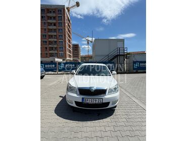 Škoda Octavia, 4.800 €, 2010. Limuzina, Benzin | 1197 cm3, 281.800 km, 77kW (105 KS), Manuelni 6 brzina, 4/5 vrata, 5 sedišta, Bačka Palanka