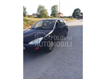 Ford Focus 1.6 16V, 1.000 €, 2001. Hečbek, Benzin | 1590 cm3, 330.000 km, 74kW (101 KS), Manuelni 5 brzina, 4/5 vrata, 5 sedišta, Lazarevac