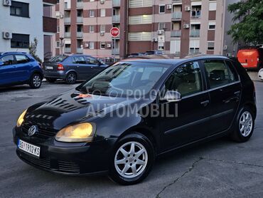 Volkswagen Golf 5 2.0TDI 4/5vr REGG, 2.590 €, 2004. Hečbek, Dizel | 1998 cm3, 305.100 km, 103kW (140 KS), Manuelni 6 brzina, 4/5 vrata, 5 sedišta, Beograd