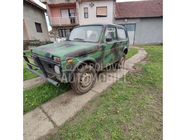 Lada Niva 1.6 i, 750 €, 1990. Džip/SUV, Benzin | 1596 cm3, 120.000 km, 59kW (80 KS), Manuelni 4 brzine, 2/3 vrata, 5 sedišta, Milutovac