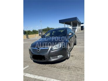 Opel Insignia Cosmo ecoflex, 7.300 €, 2011. Limuzina, Dizel | 1956 cm3, 255.000 km, 118kW (160 KS), Manuelni 6 brzina, 4/5 vrata, 5 sedišta, Sremska Mitrovica