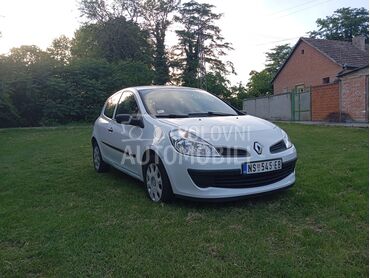 Renault Clio, 1.999 €, Polovno, Novi Sad
