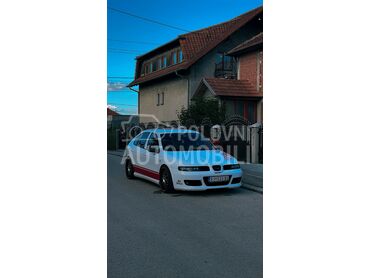 Seat Leon Cupra R (može zamena), 6.500 €, 2004. Hečbek, Benzin | 1781 cm3, 235.000 km, 165kW (224 KS), Manuelni 6 brzina, 4/5 vrata, 5 sedišta, Sjenica