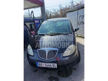 Lancia Musa 1.9jtd, 1.600 €, 2005. Monovolumen (MiniVan), Dizel | 1910 cm3, 201.500 km, 74kW (101 KS), Manuelni 5 brzina, 4/5 vrata, 5 sedišta, Beograd