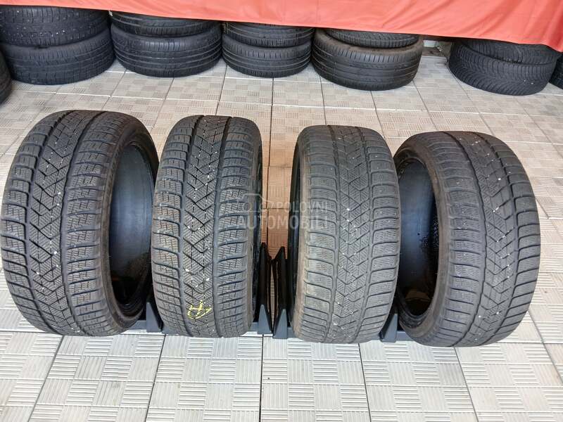 Pirelli 225/40 R18 Zimska
