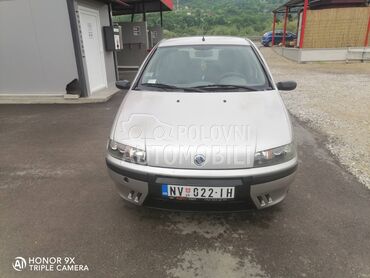 Fiat Punto 1.2,8v, 1.160 €, 2003. Hečbek, Benzin | 1242 cm3, 234.565 km, 44kW (60 KS), Manuelni 5 brzina, 4/5 vrata, 5 sedišta, Sevojno