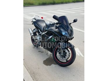 Honda CBR F4i, 3.200 €, 2003. , 600 cm3, 55.000 km, 81kW (110 KS), Sport / Super sport, Podrimce