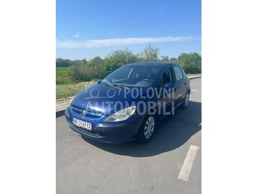 Peugeot 307, 1.600 €, 2004. Hečbek, Benzin | 1587 cm3, 305.000 km, 80kW (109 KS), Manuelni 5 brzina, 4/5 vrata, 5 sedišta, Obrenovac