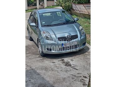 Toyota Yaris Yaris, 3.500 €, 2007. Hečbek, Benzin | 1296 cm3, 200.000 km, 64kW (87 KS), Manuelni 5 brzina, 4/5 vrata, 5 sedišta, Beograd