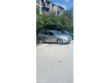 Fiat Stilo JTD, 1.580 €, 2004. Hečbek, Dizel | 1910 cm3, 305.000 km, 85kW (116 KS), Manuelni 5 brzina, 4/5 vrata, 5 sedišta, Bor