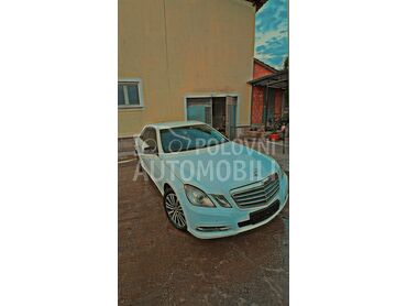 Mercedes Benz E 200 NGT, 9.900 €, 2013. Limuzina, Benzin + Metan (CNG) | 1800 cm3, 700.000 km, 121kW (164 KS), Automatski / poluautomatski, 4/5 vrata, 5 sedišta, Umka